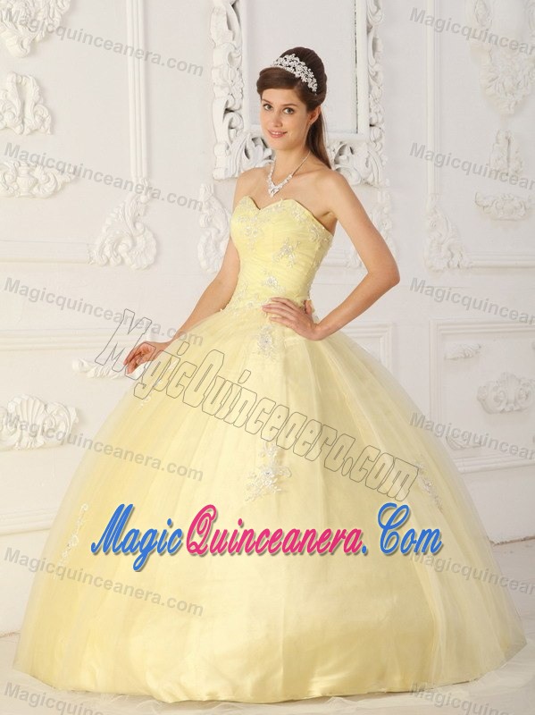 Appliqued Sweetheart Organza Sweet 15 Dresses in Light Yellow