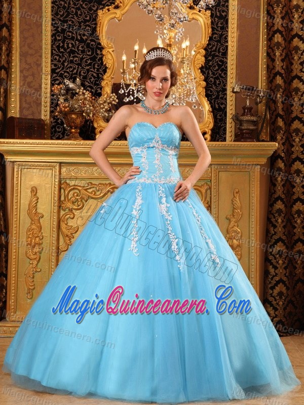 Leon Mexico Appliqued Sweetheart Quinceanera Gown Dress in Aqua Blue