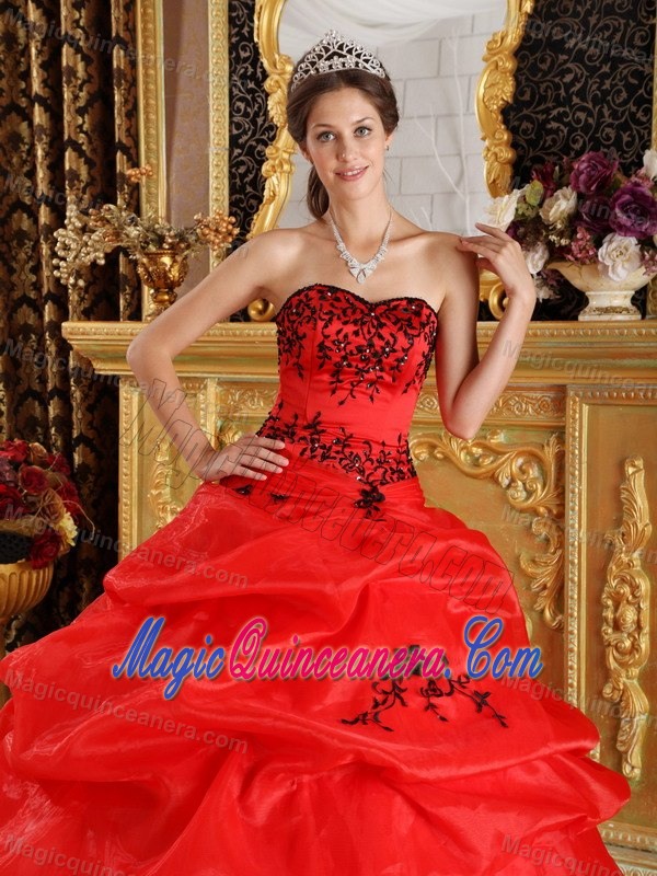 Red Organza Dress For Quinceanera with Black Embroidery in Auckland