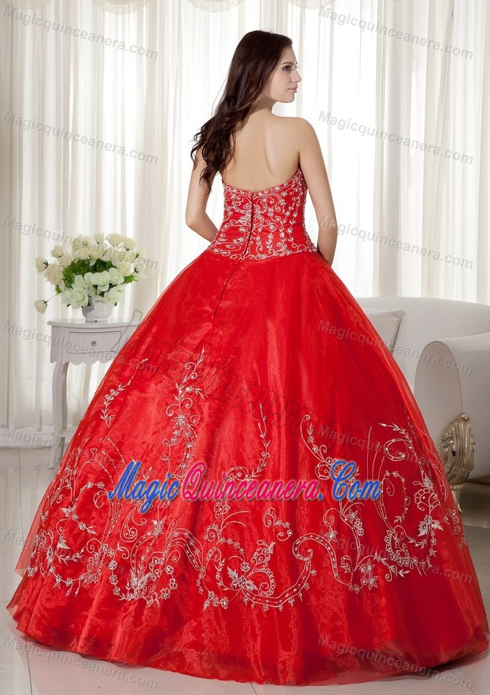 Red Sweetheart Beaded Organza Dress For Quinceanera in Antrim