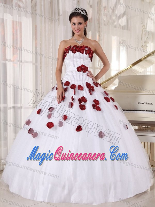 White Strapless Sweet 15 Dresses with Red Hand-made Flowers in Bath
