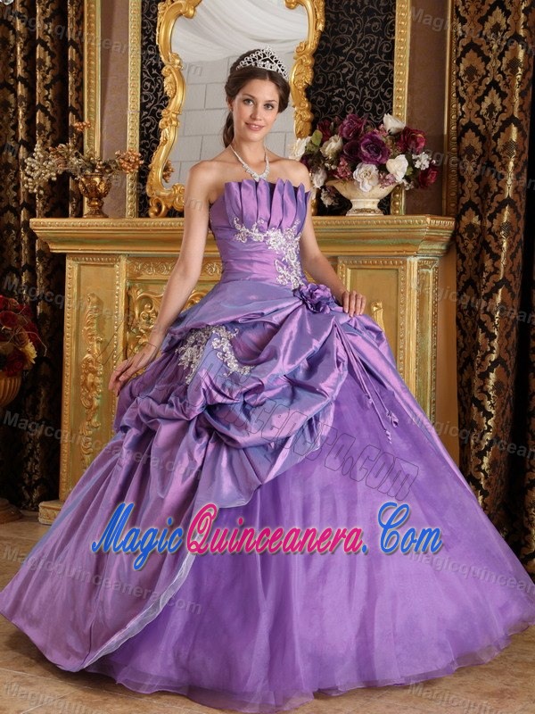 Lavender Taffeta Appliques Dresses For Quinceanera in Auckland