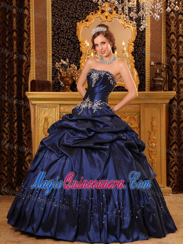 Navy Blue Pick Ups Taffeta Appliques Dress For Quinceanera in Bath