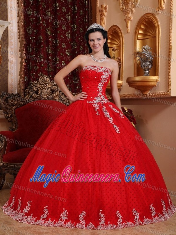 Red ball Gown Tulle Appliques Dress For Quinceanera in Carrickfergus
