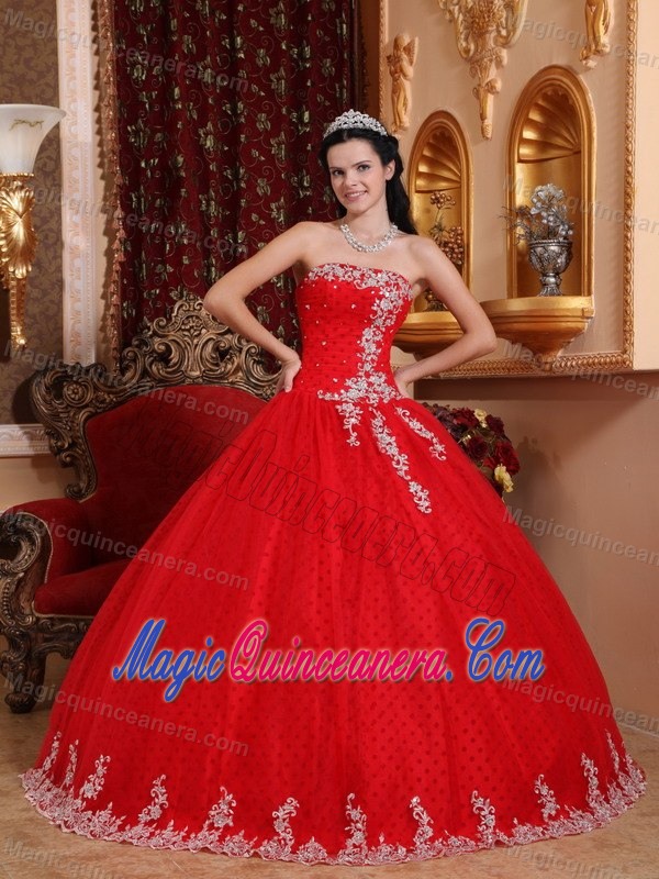 Red ball Gown Tulle Appliques Dress For Quinceanera in Carrickfergus