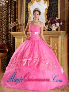Classic Quinceanera Gowns In Rose Pink Ball Gown Strapless With Appliques Organza