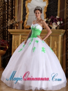 2014 Ball Gown Sweetheart Appliques Quinceanera Dress in White and Spring Green