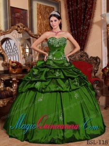 Sweetheart Floor-length Green Ball Gown Taffeta Appliques Best Quinceanera Dress