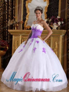 Elegant White and Purple Ball Gown Sweetheart Appliques Organza Quinceanera Dress