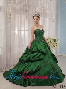 Green Ball Gown Sweetheart Taffeta Appliques Elegant Quinceanera Dress with Court Train