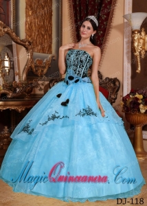 Colourful Strapless With Organza Embroidery Sweet 15 Quinceanera Dresses