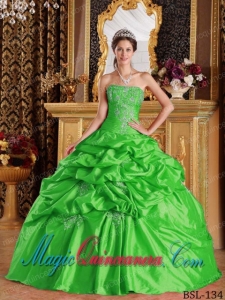 Green Ball Gown Strapless Floor-length Pick-ups Taffeta Popular Quinceanera Dresses