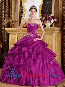 Ball Gown Strapless Vintage Taffeta Appliques Quinceanera Dress in Fuchsia
