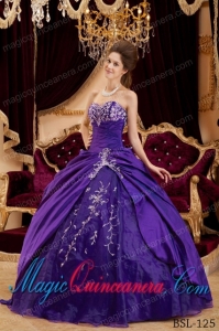 Purple Ball Gown Sweetheart Floor-length Taffeta and Tulle Appliques Popular Quinceanera Dresses