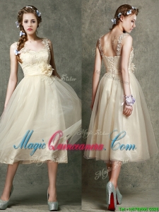 2016 Gorgeous Straps Champagne Dama Dress with Appliques and Hand Made Flowers