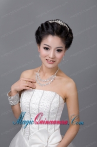 Stunning Alloy With Rhinestone Jewelry Sets for Dignified Women