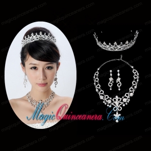 Unique Alloy With Rhinestone Ladies Jewelry Sets