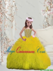 2015 Winter Popular Yellow Spaghetti Mini Quinceanera Dresses with Beading and Ruffles