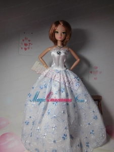 Sweet Lace Hand Made Flowers White Made to Fit the Barbie Doll