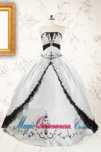 2015 Customize Embroidery White and Black Quinceanera Dresses