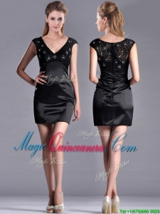 Classical V Neck Satin and Lace Dama Dress with Cap Sleeves