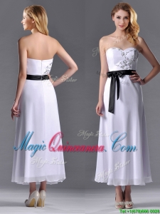 Popular Tea Length White Dama Dress with Appliques and Belt