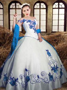 Flare Sleeveless Embroidery Lace Up Quinceanera Gown