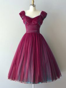 Glittering Burgundy A-line V-neck Cap Sleeves Chiffon Knee Length Lace Up Ruching Quinceanera Court Dresses