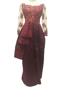 Taffeta Scalloped Long Sleeves Zipper Lace and Appliques Mother of Groom Dress in Burgundy