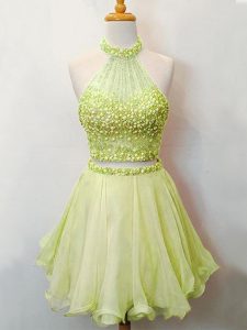 Customized Yellow Green Two Pieces Organza Halter Top Sleeveless Beading Knee Length Lace Up Quinceanera Dama Dress