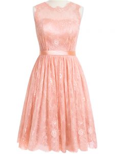 Great Sleeveless Lace Knee Length Zipper Court Dresses for Sweet 16 in Peach with Lace