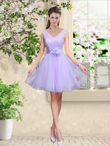 Attractive Knee Length Lilac Quinceanera Court of Honor Dress V-neck Sleeveless Lace Up
