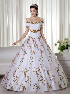 Customized Short Sleeves Organza Floor Length Lace Up Quinceanera Dresses in White with Embroidery
