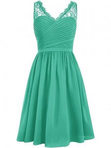 Chic Chiffon Sleeveless Knee Length Court Dresses for Sweet 16 and Lace and Ruching