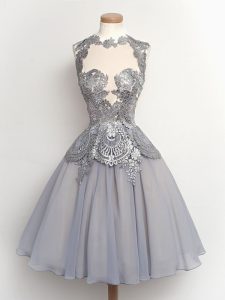 Designer Sleeveless Chiffon Knee Length Lace Up Dama Dress for Quinceanera in Grey with Lace