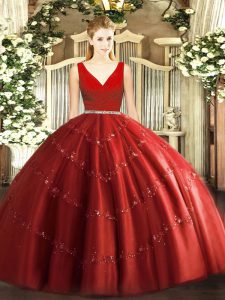 Wine Red V-neck Zipper Beading Quinceanera Dresses Sleeveless