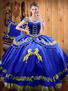 Royal Blue Ball Gowns Off The Shoulder Sleeveless Satin and Organza Floor Length Lace Up Beading and Embroidery 15 Quinceanera Dress