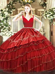 Vintage Floor Length Wine Red Quinceanera Gowns V-neck Sleeveless Zipper