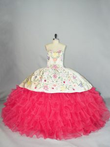 Organza Sweetheart Sleeveless Lace Up Embroidery and Ruffles Sweet 16 Quinceanera Dress in White And Red