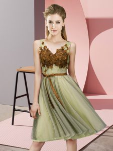 V-neck Sleeveless Quinceanera Dama Dress Knee Length Appliques Yellow Tulle
