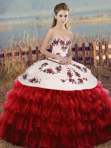 High End Floor Length White And Red Quinceanera Gowns Sweetheart Sleeveless Lace Up