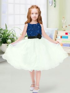 Blue And White A-line Sequins and Hand Made Flower Little Girl Pageant Dress Zipper Organza Sleeveless Knee Length