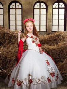 Low Price White Ball Gowns Satin Off The Shoulder Sleeveless Embroidery Floor Length Lace Up Girls Pageant Dresses
