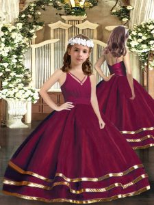 Tulle V-neck Sleeveless Zipper Ruffled Layers Little Girl Pageant Gowns in Burgundy