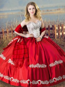 Popular Sleeveless Floor Length Beading and Embroidery Lace Up 15 Quinceanera Dress with Red