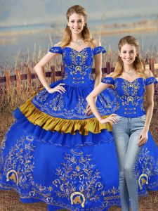 Great Organza Off The Shoulder Sleeveless Lace Up Embroidery and Ruffled Layers Sweet 16 Dress in Blue