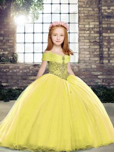 Stylish Yellow Tulle Lace Up Little Girl Pageant Gowns Sleeveless Brush Train Beading