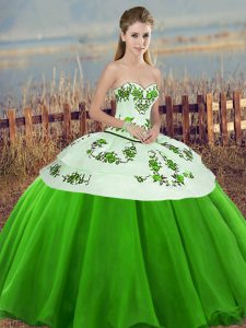 Green Lace Up Vestidos de Quinceanera Embroidery and Bowknot Sleeveless Floor Length