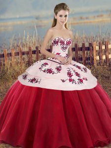 Embroidery and Bowknot Ball Gown Prom Dress White And Red Lace Up Sleeveless Floor Length