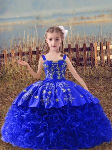 Sleeveless Embroidery Lace Up Kids Pageant Dress with Royal Blue Sweep Train